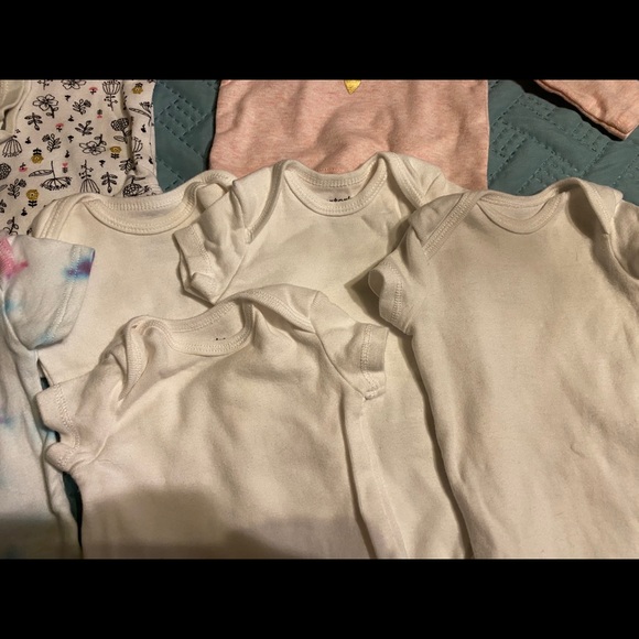 Newborn bundle - Picture 2 of 5